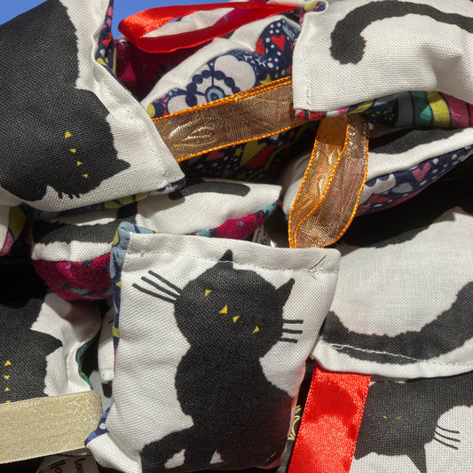 Homeware - Lavender Pouch Lucia Jaffer Art